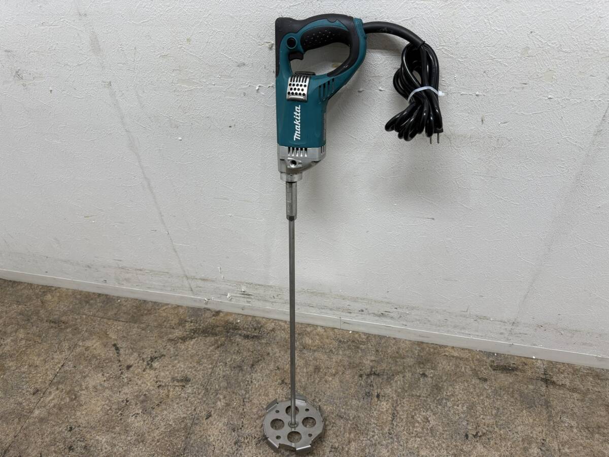 マキタ　ｍaｋita　かくはん機　ミキサー　攪拌機　混ぜ機　電動工具　２０２２年製　ＵＴ１３０５
