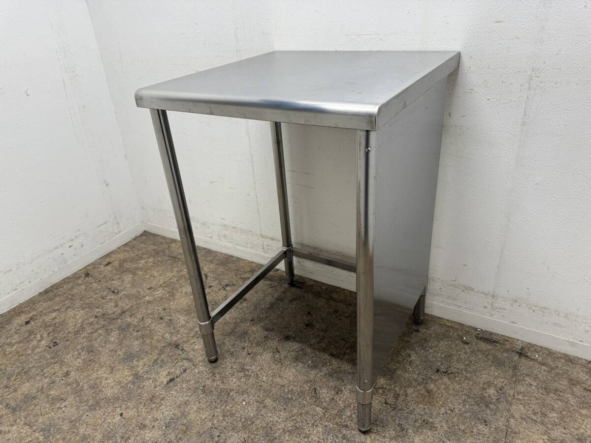 ステンレス　業務用　作業台　店舗　厨房　W６００ｘD６００ｘH８００ｍｍ
