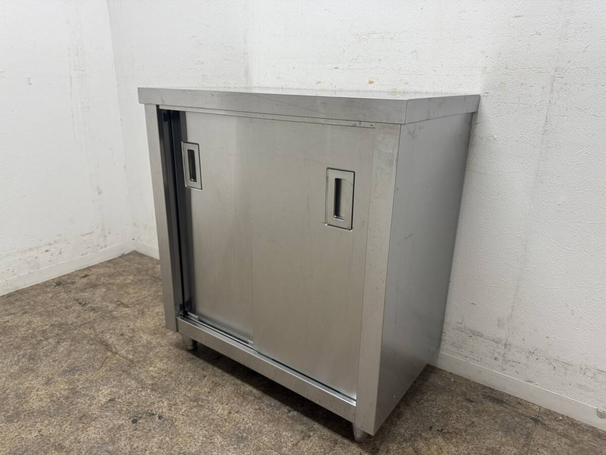 ステンレス　業務用　扉付き作業台　厨房　飲食店　W７５０ｘD４５０ｘH８００ｍｍ